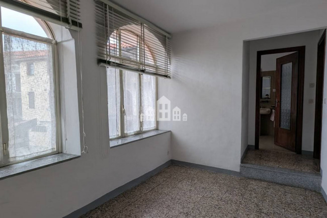 Casa semindipendente in vendita a Val di Chy