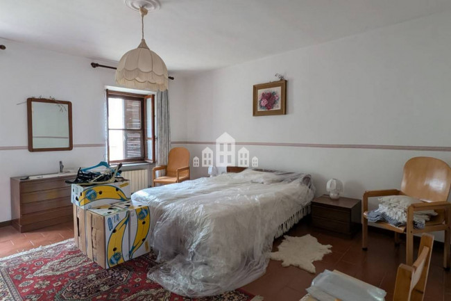 Casa semindipendente in vendita a Val di Chy