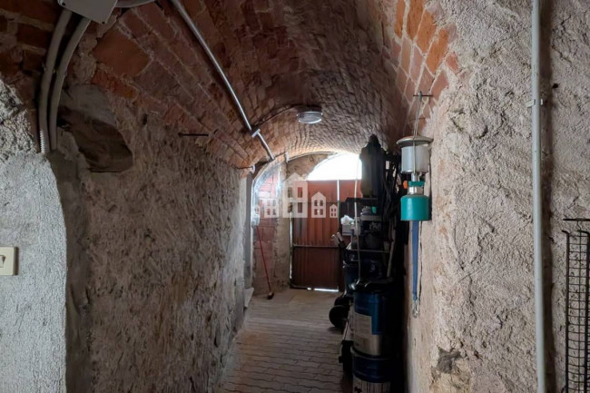 Casa semindipendente in vendita a Val di Chy