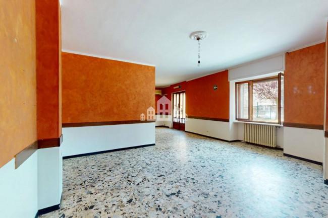 Locale commerciale in vendita a San Martino Canavese