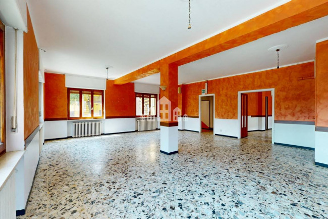 Locale commerciale in vendita a San Martino Canavese