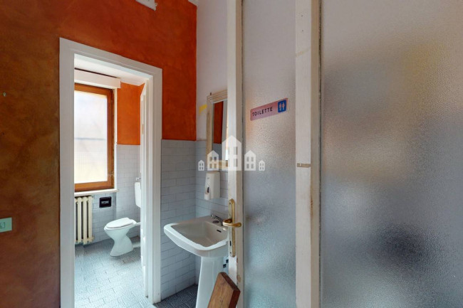 Locale commerciale in vendita a San Martino Canavese