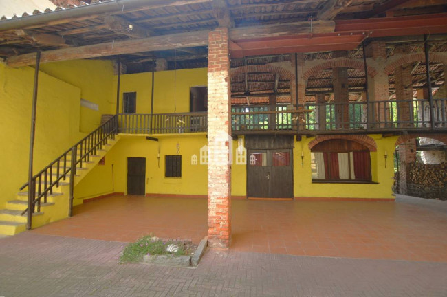 Locale commerciale in vendita a San Martino Canavese