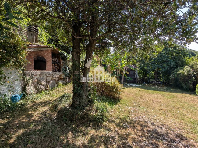 Casa semindipendente in vendita a Val di Chy