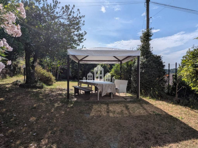 Casa semindipendente in vendita a Val di Chy