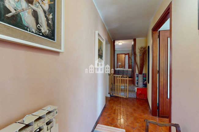 Casa semindipendente in vendita a Val di Chy