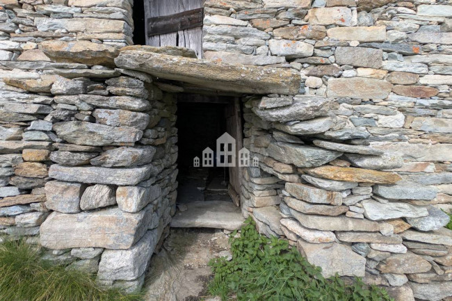 Rustico in vendita a Quincinetto