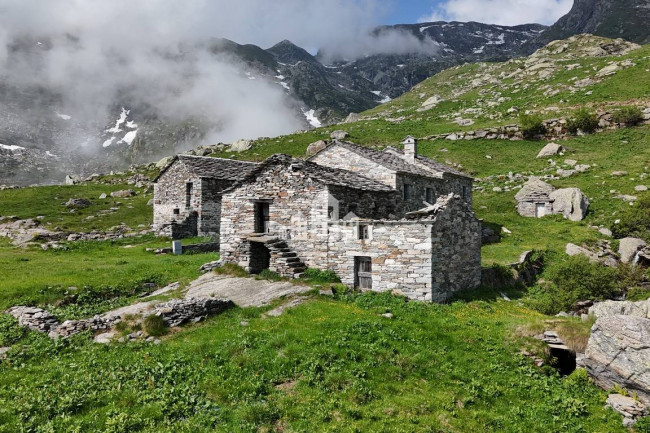 Rustico in vendita a Quincinetto