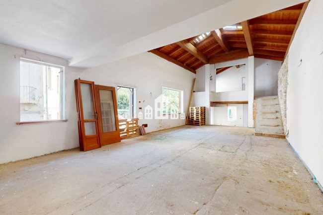 Casa semindipendente in vendita a Vistrorio