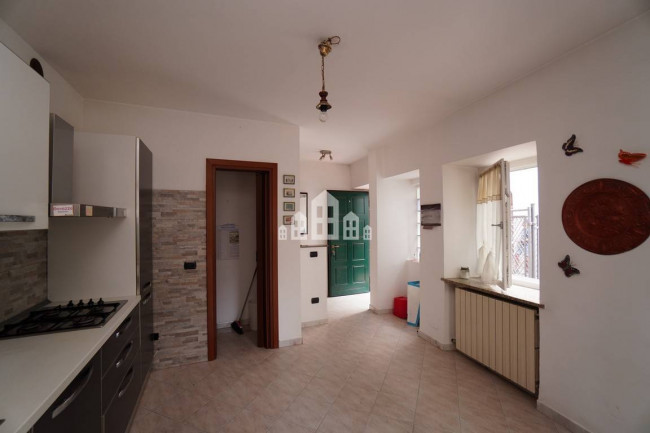 Half-duplex for sale in Salassa