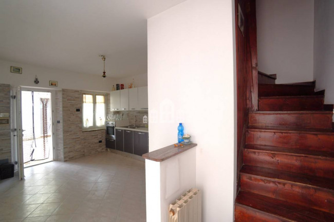Half-duplex for sale in Salassa