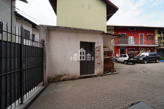 Half-duplex for sale in Salassa