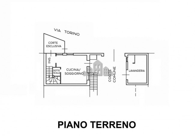 Half-duplex for sale in Salassa