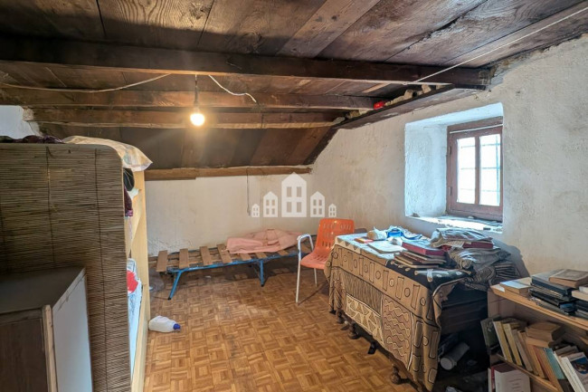 Casa semindipendente in vendita a Traversella