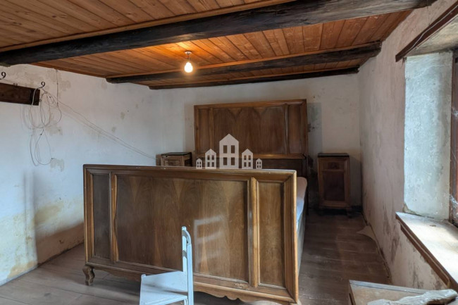 Casa semindipendente in vendita a Traversella
