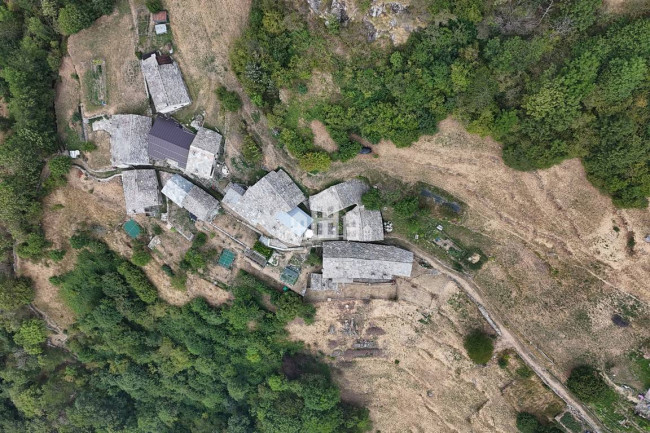 Casa semindipendente in vendita a Traversella