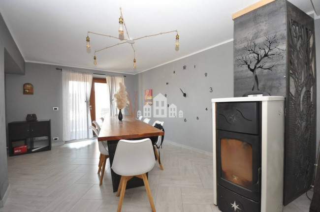 Casa semindipendente in vendita a Valperga