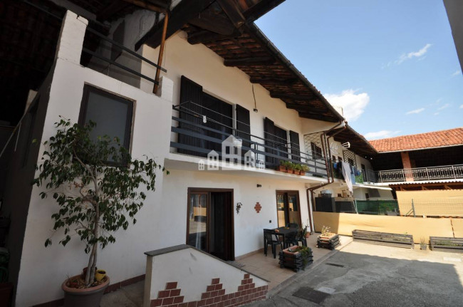 Casa semindipendente in vendita a Valperga