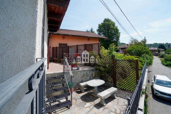 Half-duplex for sale in Cuorgnè