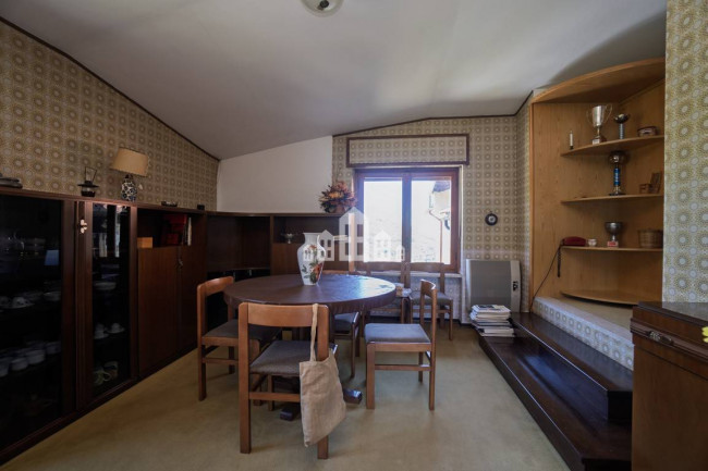 Half-duplex for sale in Pratiglione