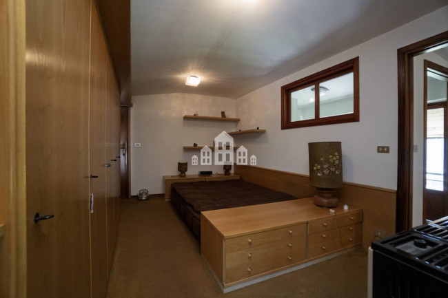 Half-duplex for sale in Pratiglione
