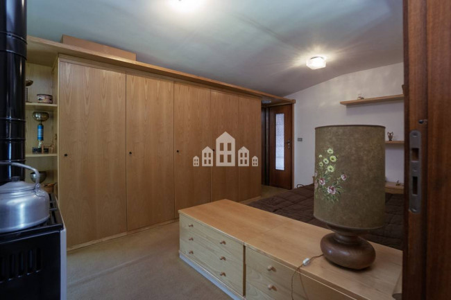 Half-duplex for sale in Pratiglione