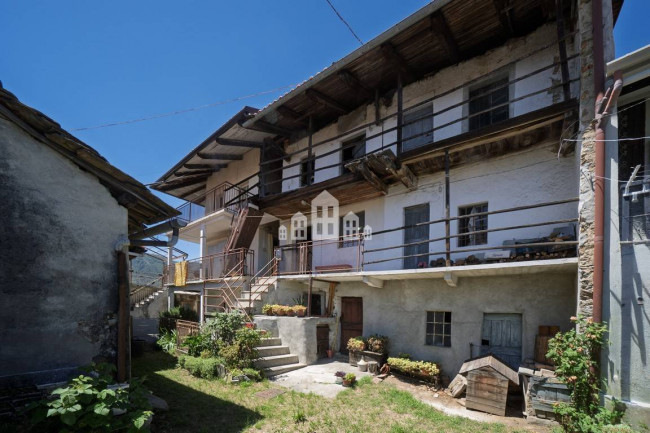 Half-duplex for sale in Pratiglione