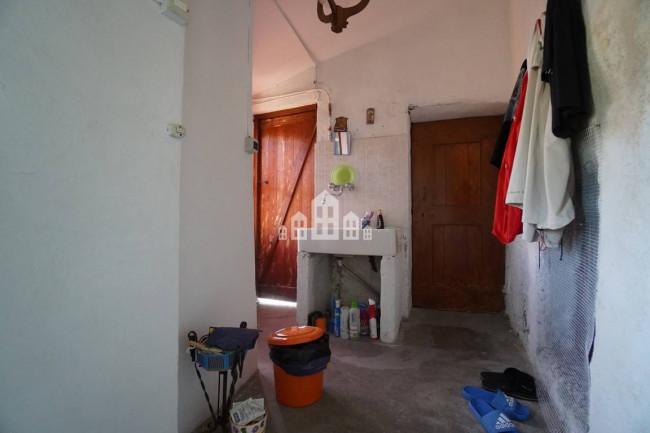 Casa semindipendente in vendita a Pont-Canavese