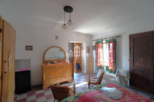 Casa semindipendente in vendita a Pont-Canavese