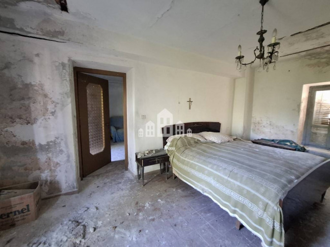 Casa indipendente in vendita a Chiesanuova