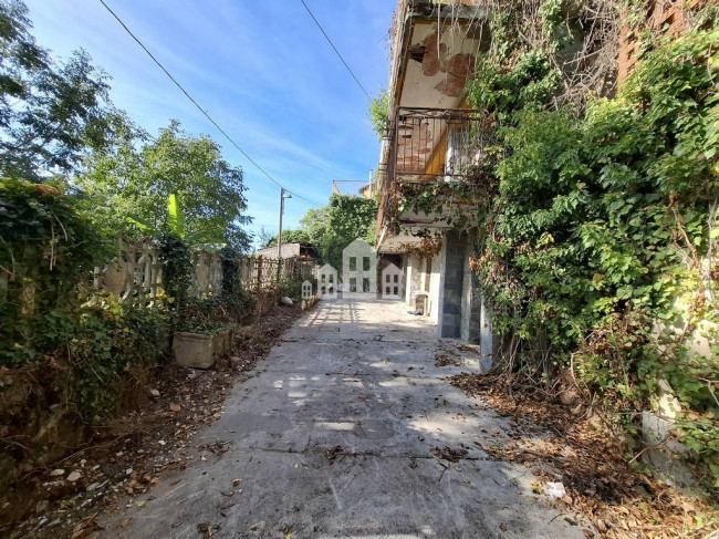 Casa indipendente in vendita a Chiesanuova