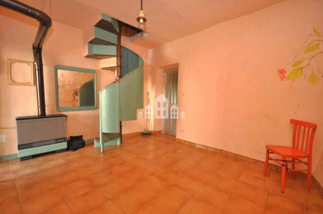 Casa semindipendente in vendita a Pont-Canavese