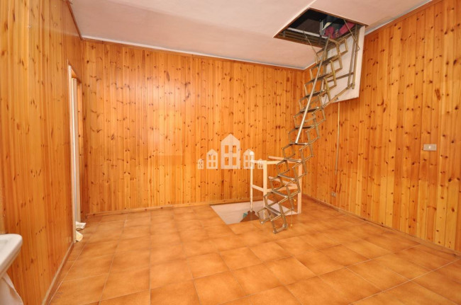 Casa semindipendente in vendita a Pont-Canavese