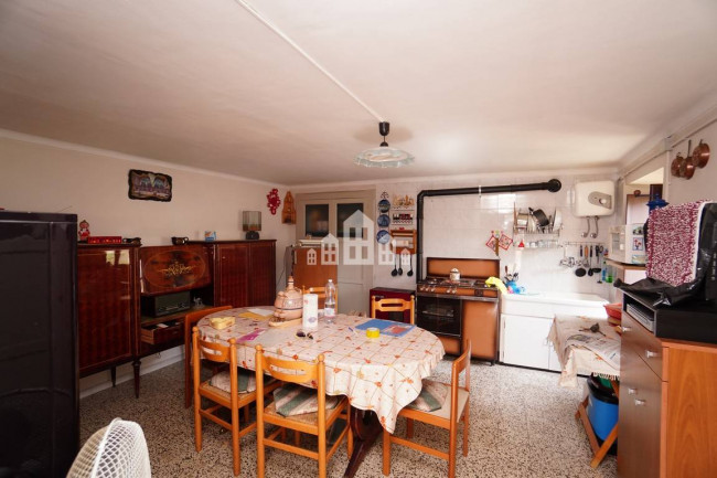 Casa semindipendente in vendita a Sparone