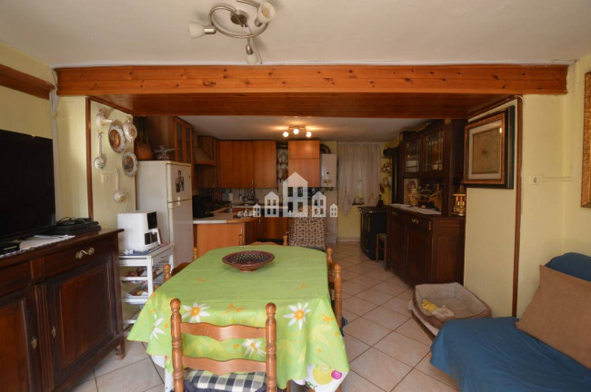 Casa semindipendente in vendita a Cuorgnè