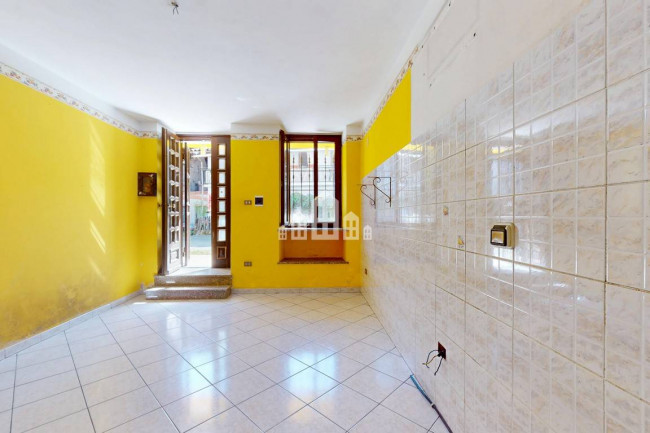 Half-duplex for sale in Rivara