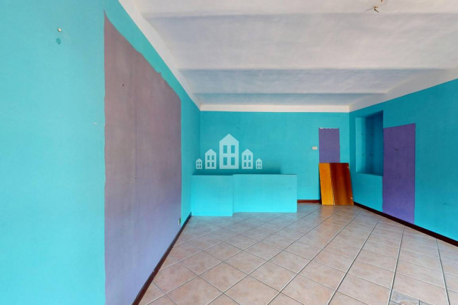 Half-duplex for sale in Rivara