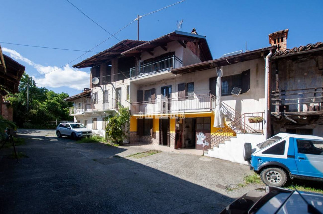 Half-duplex for sale in Rivara