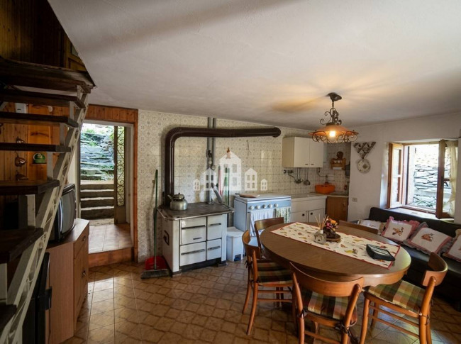 Casa semindipendente in vendita a Ronco Canavese