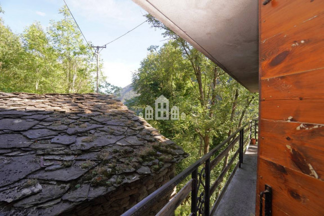 Casa semindipendente in vendita a Ronco Canavese