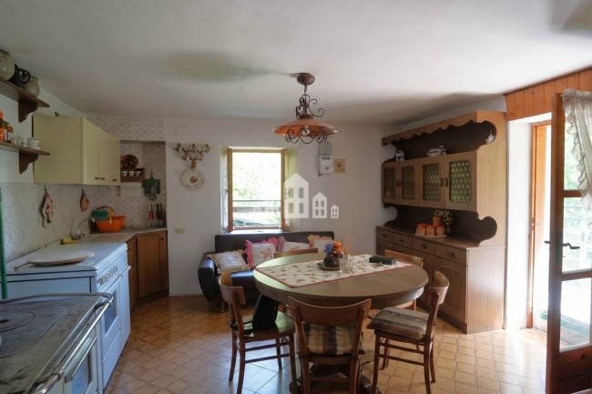 Casa semindipendente in vendita a Ronco Canavese