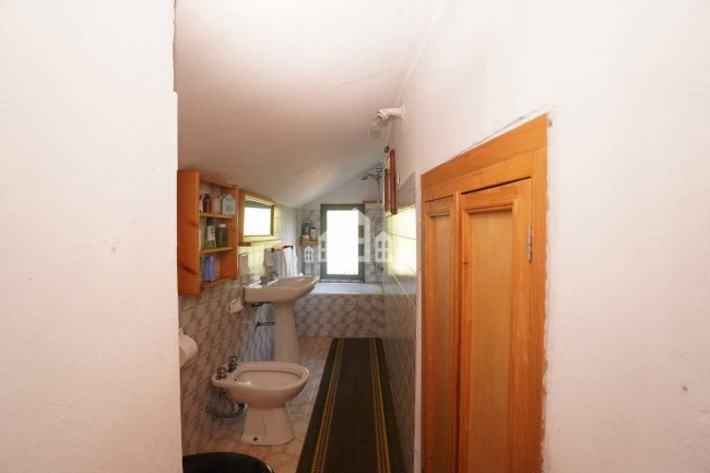 Casa semindipendente in vendita a Ronco Canavese
