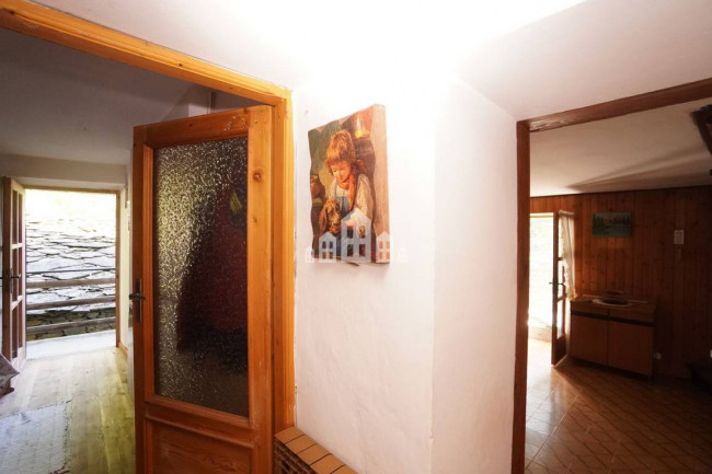 Casa semindipendente in vendita a Ronco Canavese
