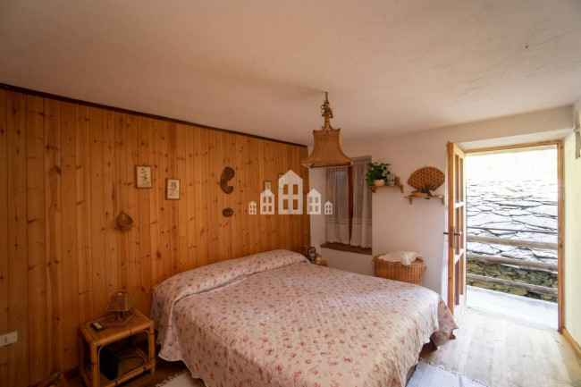 Casa semindipendente in vendita a Ronco Canavese