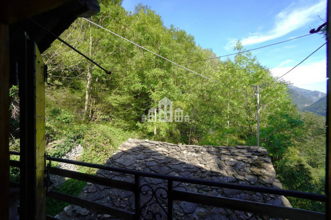 Casa semindipendente in vendita a Ronco Canavese