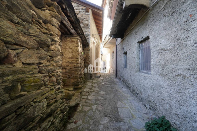 Casa semindipendente in vendita a Ronco Canavese