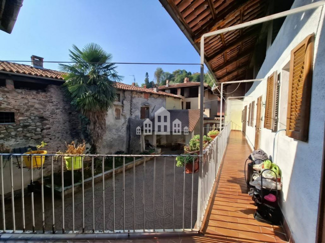 Half-duplex for sale in Valperga