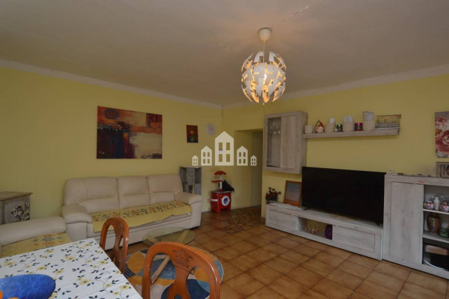 Half-duplex for sale in Valperga