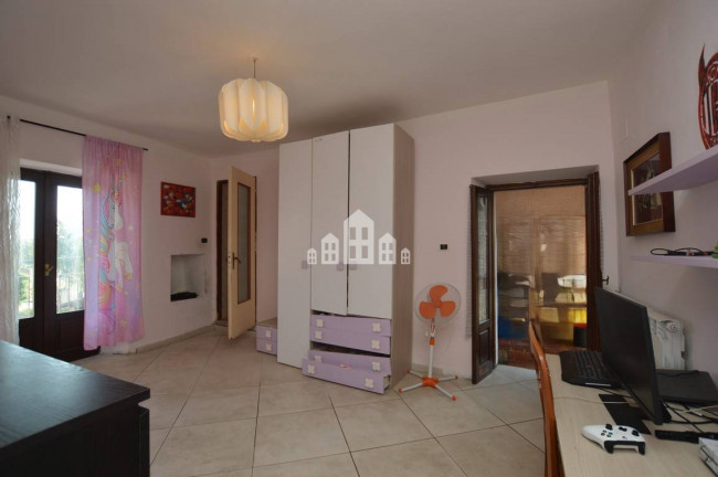 Half-duplex for sale in Valperga