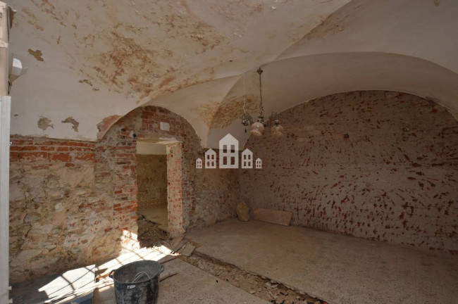 Half-duplex for sale in Valperga